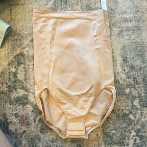 SPANX Seamless High-Waisted Brief (size medium)